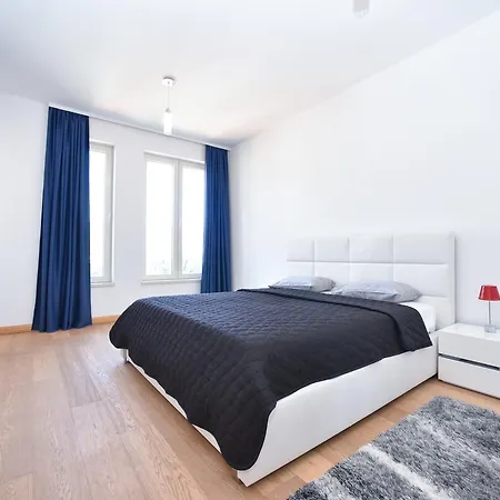 Richmond Delux Apartment *