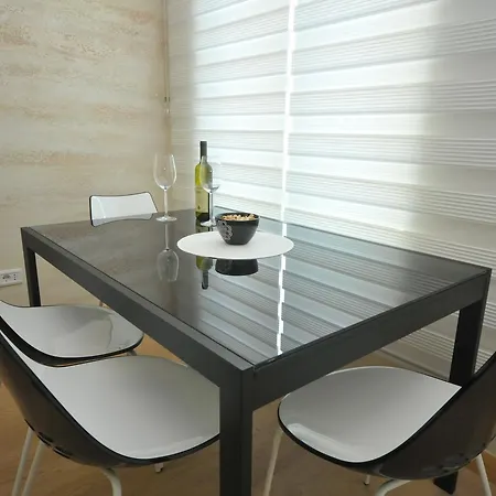 Richmond Delux Apartment *