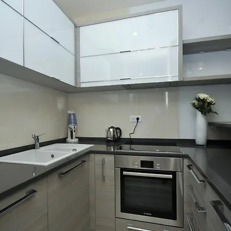 Richmond Delux Apartment